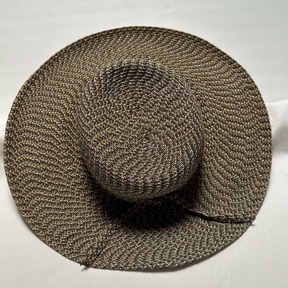 Brown and tan sun hat - Picture 2 of 7
